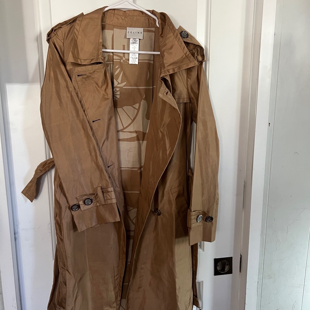 Celine trench coat size 40 light metallic weight trench coat. It’s blended silk. - Picture 7 of 16